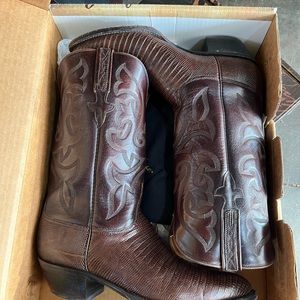 Men’s Lucchese cowboy boots brown size 10